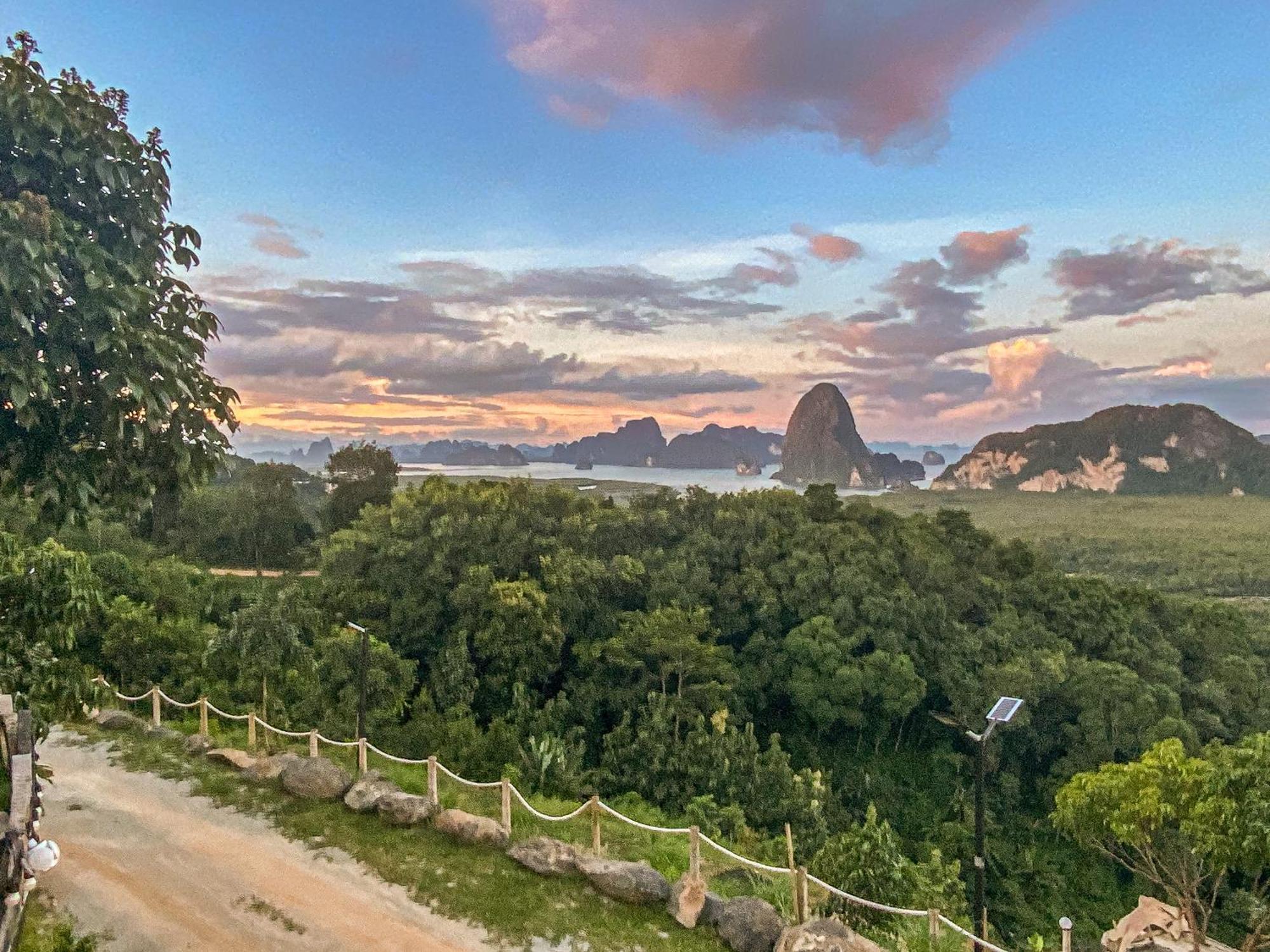 Samet Nangshe Goodview Hotel Takua Thung Екстериор снимка